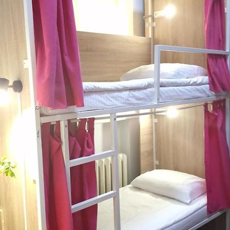 Hostel Capsule Київ Екстер'єр фото